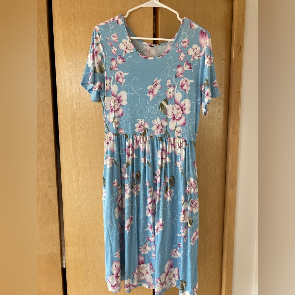 Flower dress, comfortable and classy!